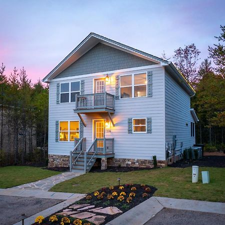 Par-Tee Haus I- Game Room & Hot Tub-Walk To เฮเลน ภายนอก รูปภาพ