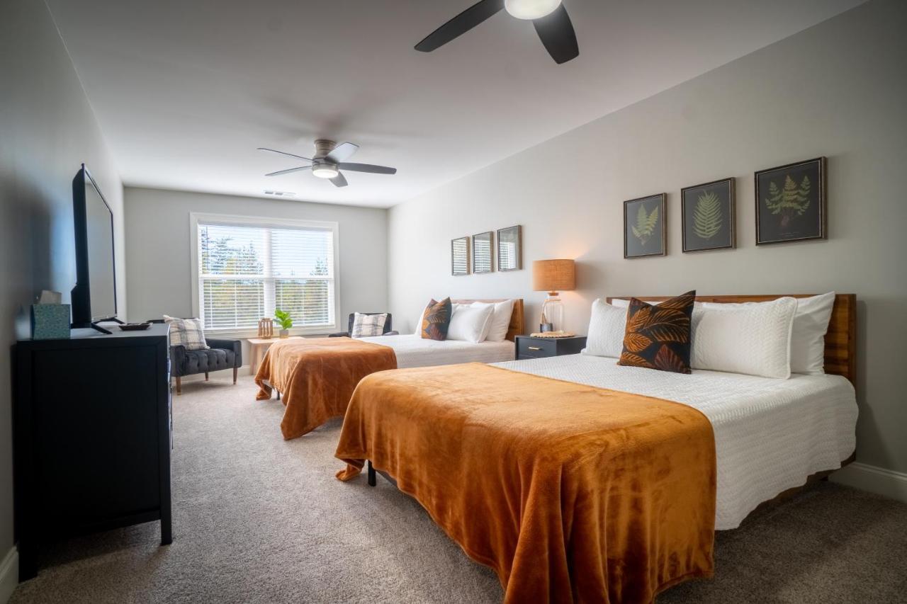 Par-Tee Haus I- Game Room & Hot Tub-Walk To เฮเลน ภายนอก รูปภาพ