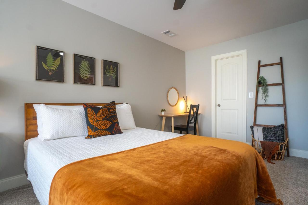 Par-Tee Haus I- Game Room & Hot Tub-Walk To เฮเลน ภายนอก รูปภาพ