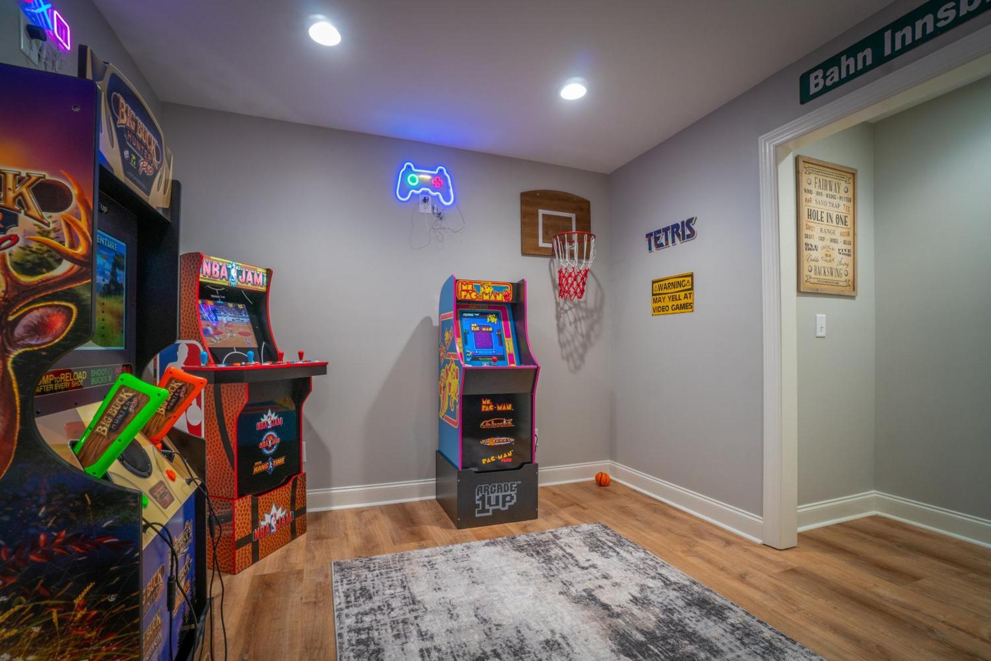 Par-Tee Haus I- Game Room & Hot Tub-Walk To เฮเลน ภายนอก รูปภาพ
